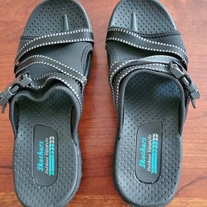 Ladies Skechers Sandals New sz 9